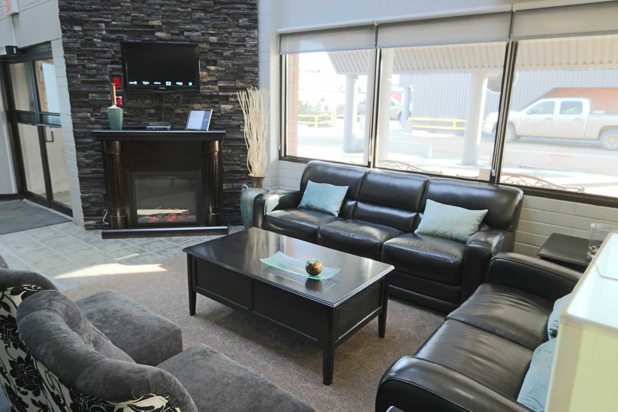 Travelodge By Wyndham Grande Prairie Luaran gambar